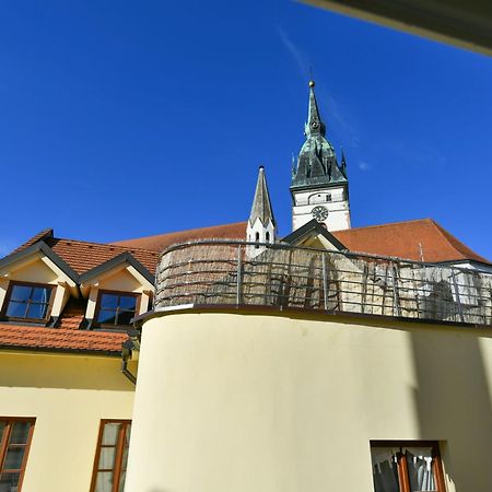 Apartmány Na Náměstí 85 Jindřichŭv Hradec Camera foto