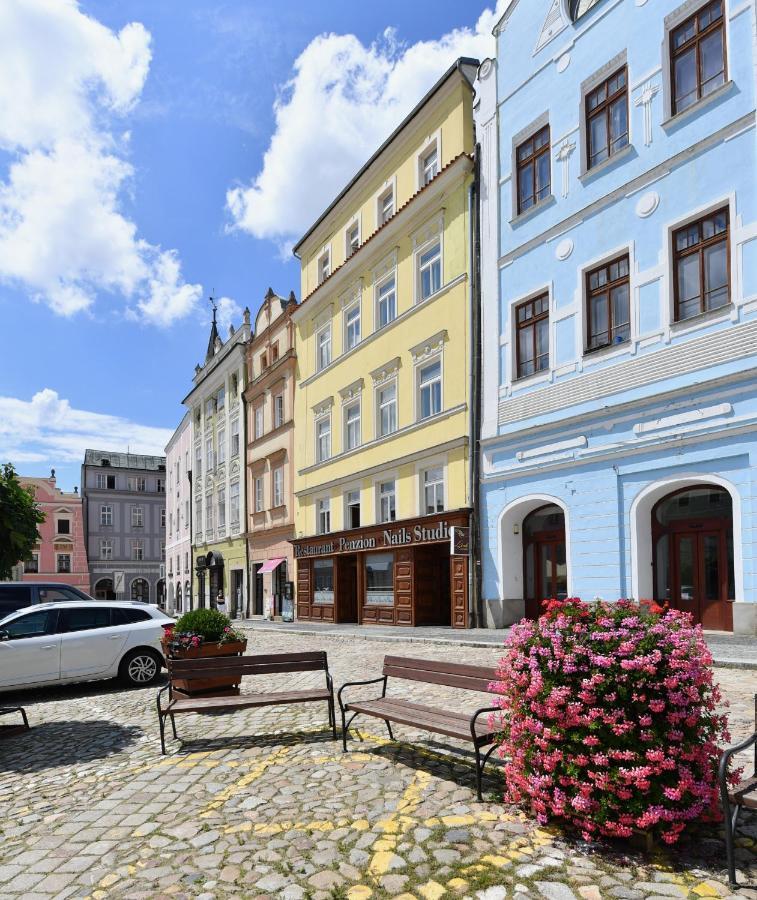 Apartmány Na Náměstí 85 Jindřichŭv Hradec Esterno foto