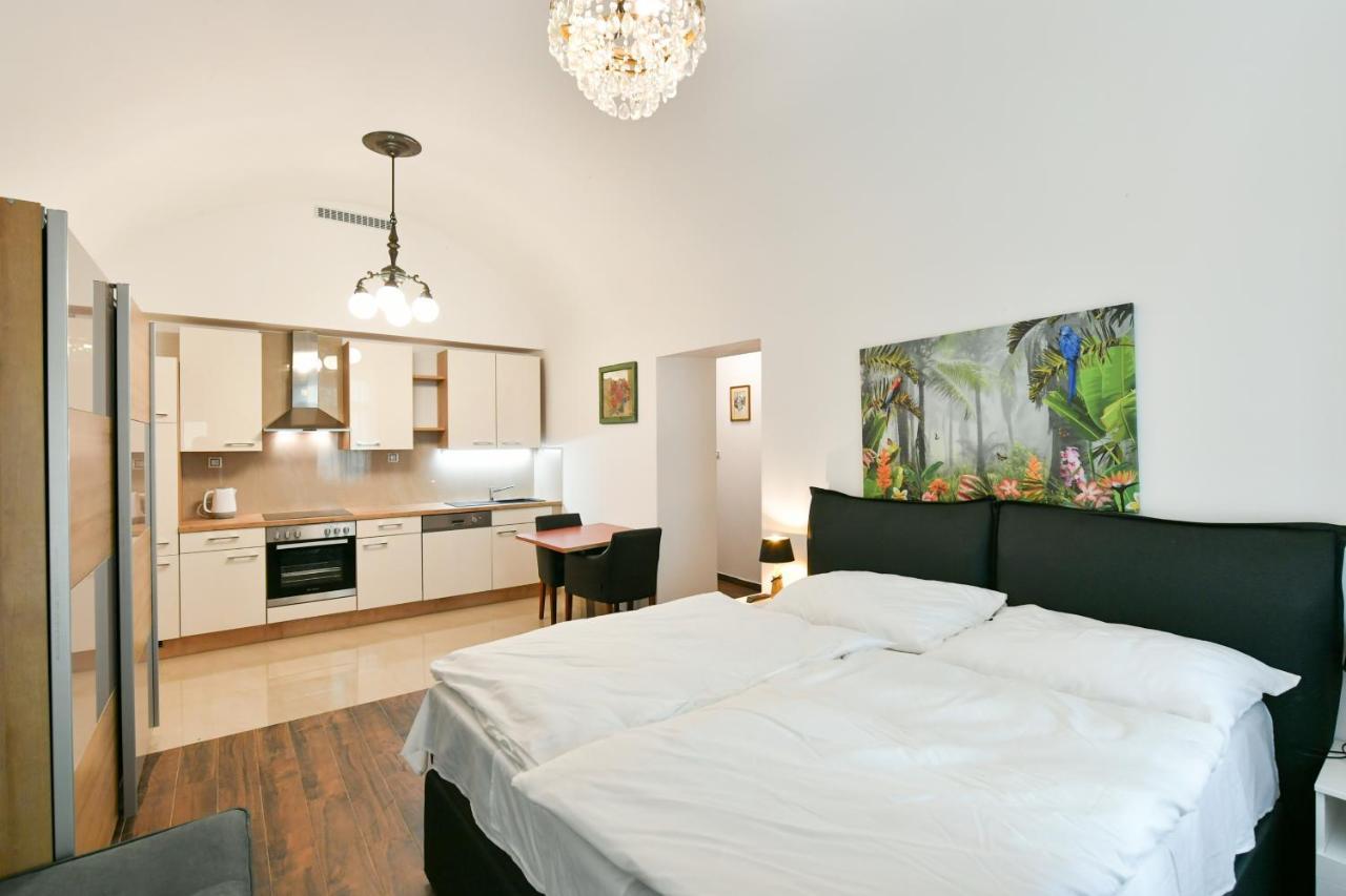 Apartmány Na Náměstí 85 Jindřichŭv Hradec Esterno foto