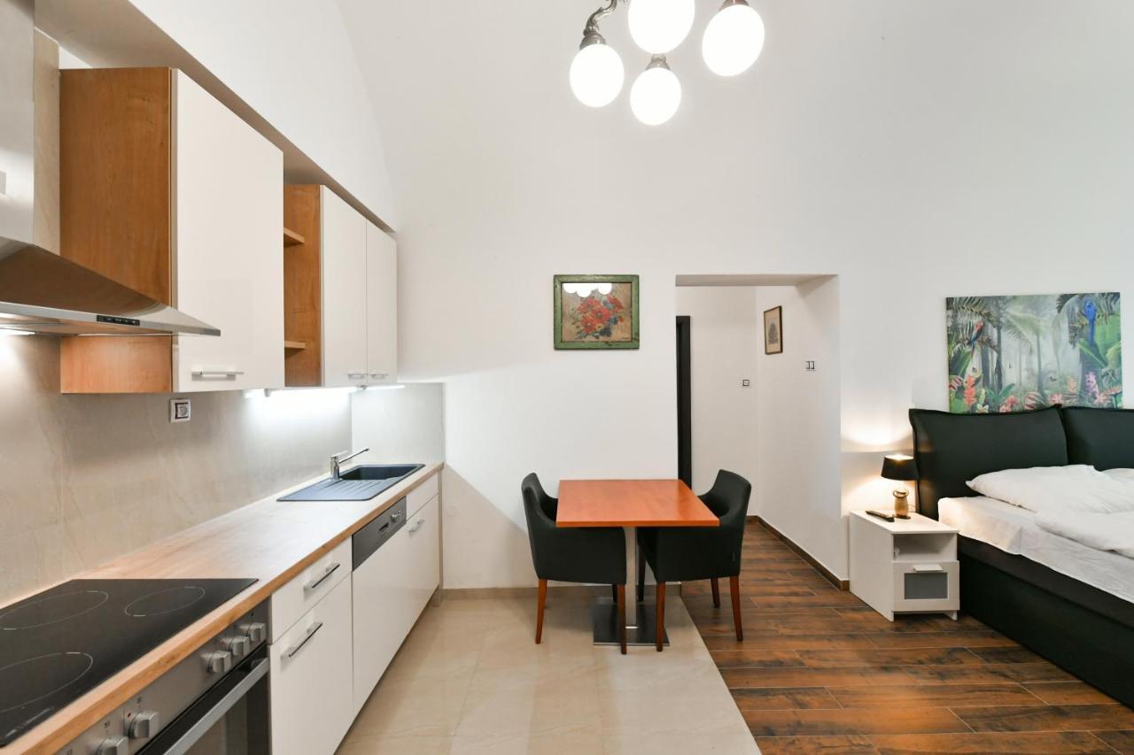 Apartmány Na Náměstí 85 Jindřichŭv Hradec Esterno foto