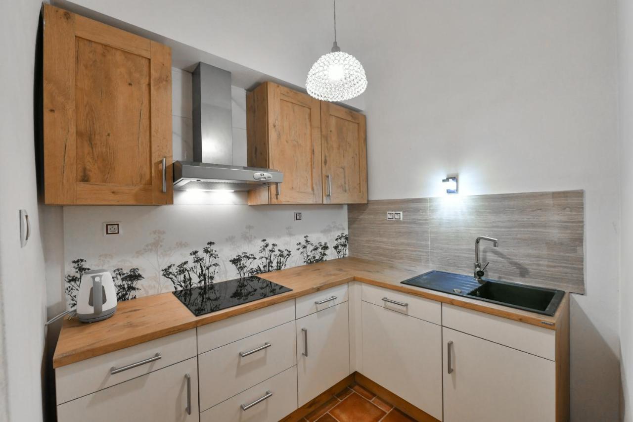 Apartmány Na Náměstí 85 Jindřichŭv Hradec Esterno foto